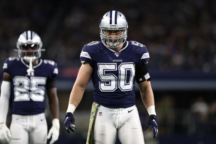 Sean Lee on the field for the Dallas Cowboys.