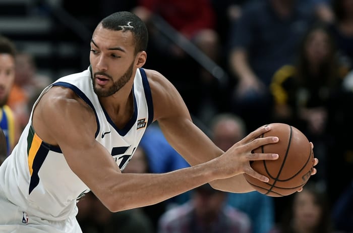 Rudy Gobert posting up during a game.