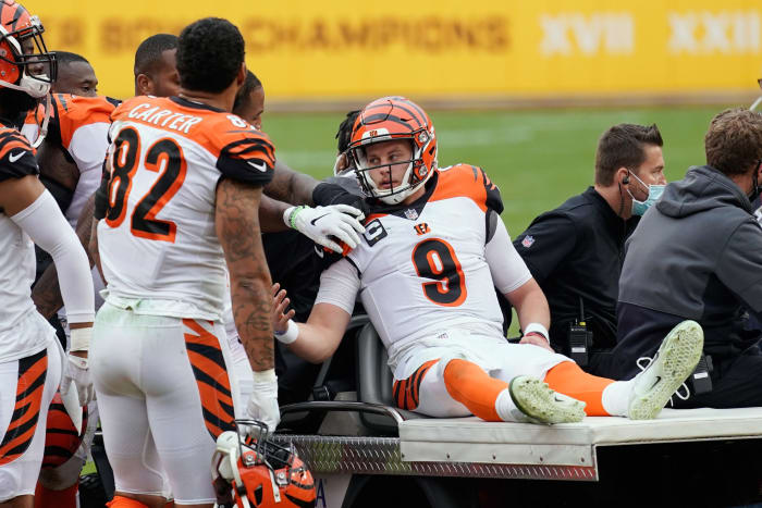 Cincinnati Bengals rookie quarterback Joe Burrow suffers an injury.