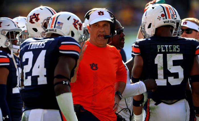 Auburn defensive coordinator Kevin Seele during the Outback Bowl.