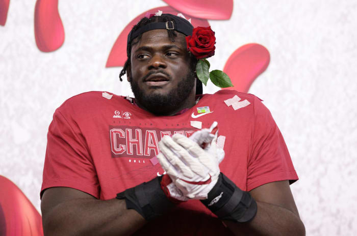 Alex Leatherwood celebrating the Rose Bowl win.