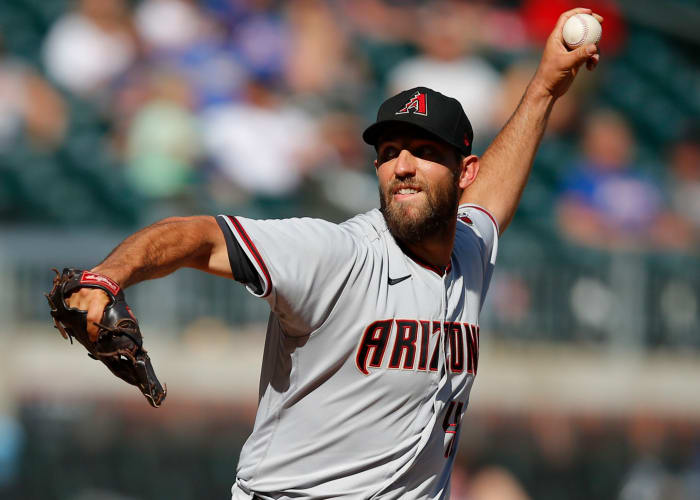 Madison Bumgarner on Sunday against the Braves.