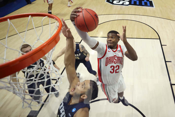 E.J. Liddell of Ohio State drives to the hoop.