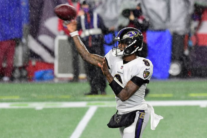 NFL World Reacts To Lamar Jackson, Patriots Speculation - The Spun