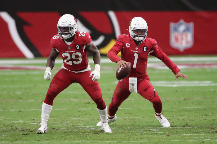 Chase Edmonds alongside Kyler Murray.