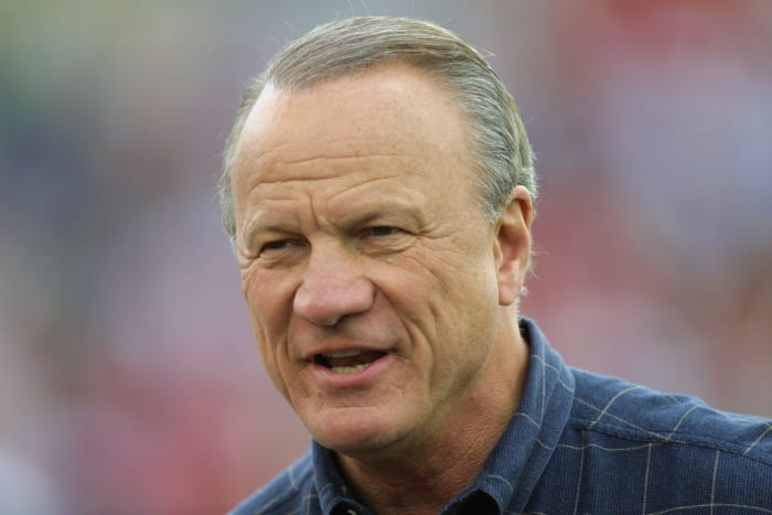 A closeup of former Oklahoma football Barry Switzer.