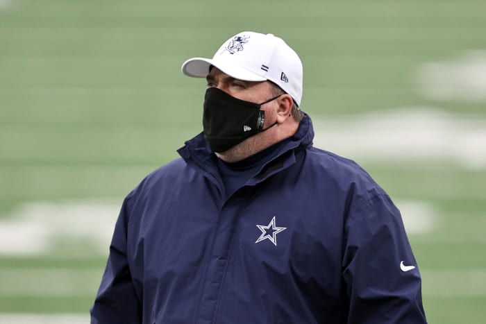 Mike McCarthy looks on at MetLife Stadium.