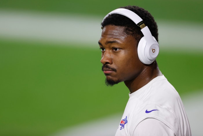 Bills Bills WR Stefon Diggs warms up before a game.