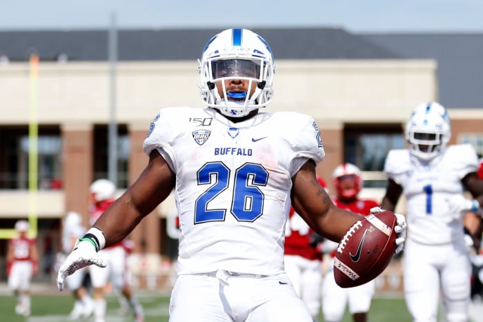 Jaret Patterson of the Buffalo Bulls runs for a touchdown.