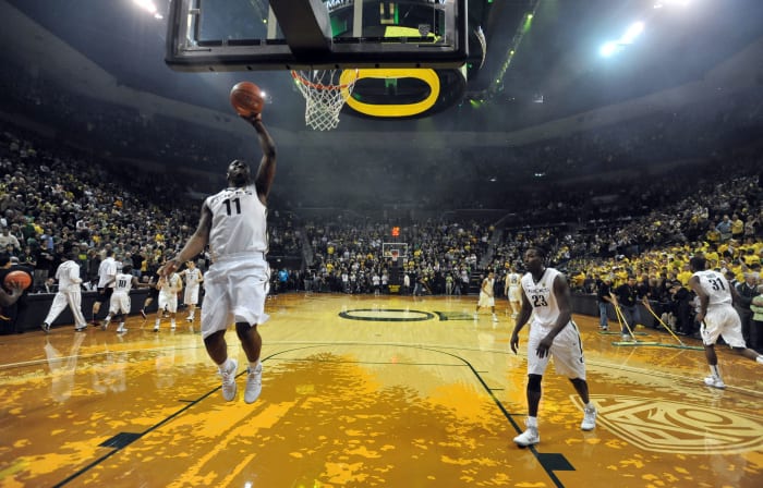 Oregon's players warm up ahead of a game against USC.
