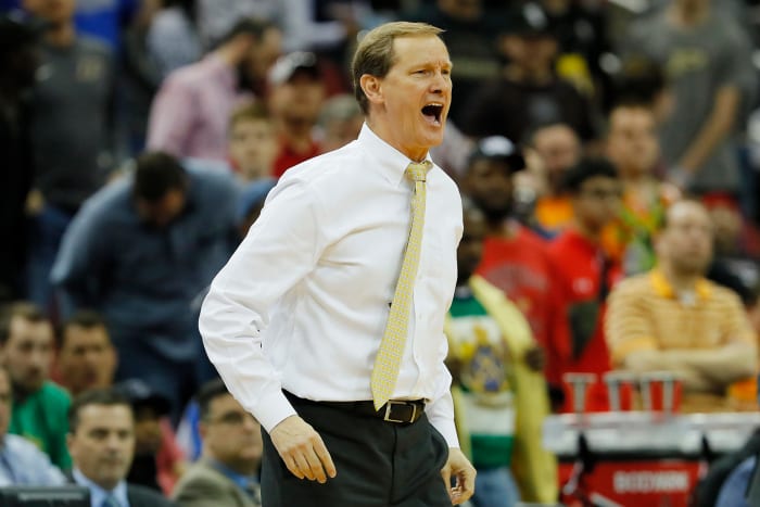 Oregon coach Dana Altman yelling.