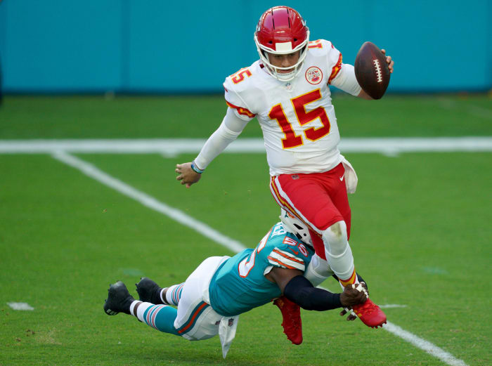 nfl-makes-decision-on-chiefs-vs-dolphins-amid-dangerous-forecast