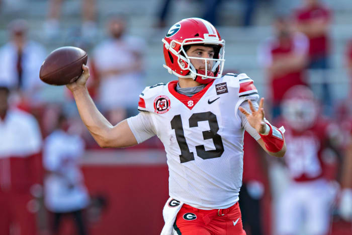 Georgia quarterback Stetson Bennett throwing a pass.