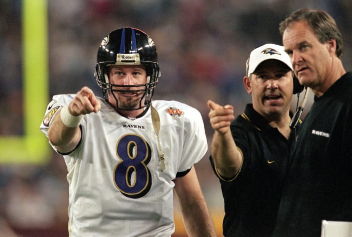 Trent Dilfer pointing.
