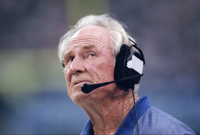Former NFL coach Jim Hanifan.