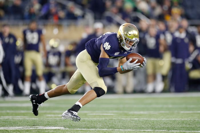 Notre Dame football star safety Kyle Hamilton, a top 2022 NFL Draft prospect.