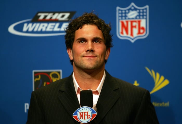 A closeup of Matt Leinart.