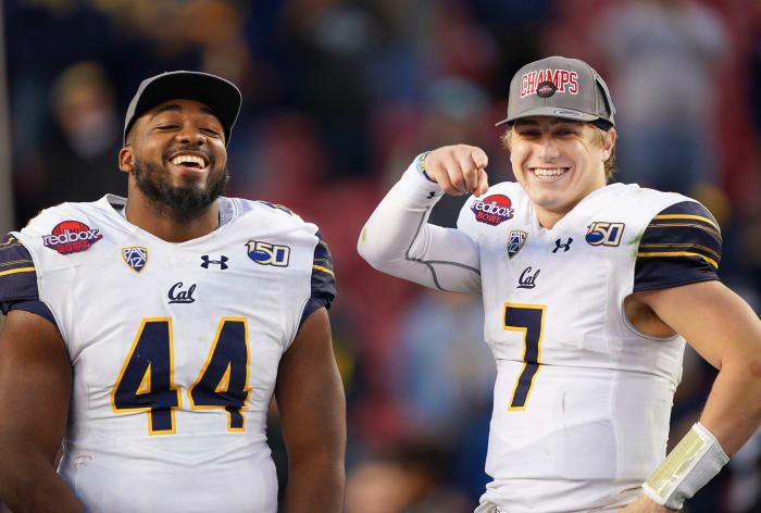 Zeandae Johnson celebrates a bowl victory.