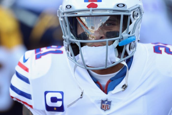 Bills defensive back Jordan Poyer on the field.