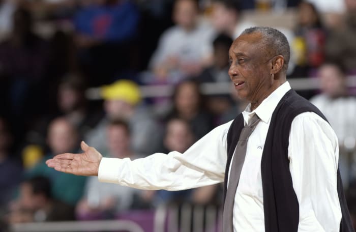 John Chaney reacting during a Temple basketball game.