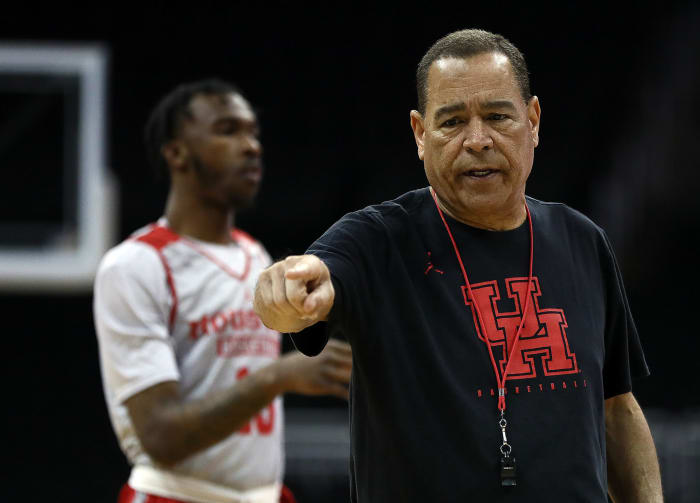 A closeup of Houston Cougars basketball coach Kelvin Sampson.