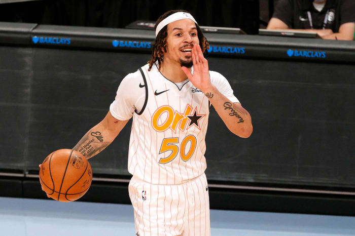 Orlando Magic guard Cole Anthony calls out instructions during a game