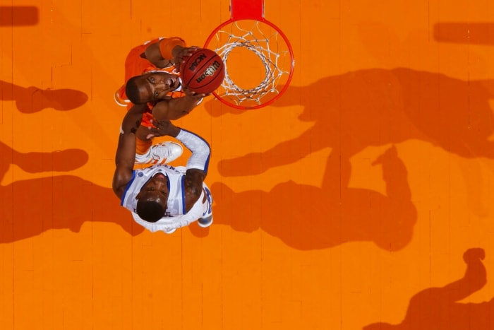 An overhead shot of Tennessee player dunking against Kentucky.