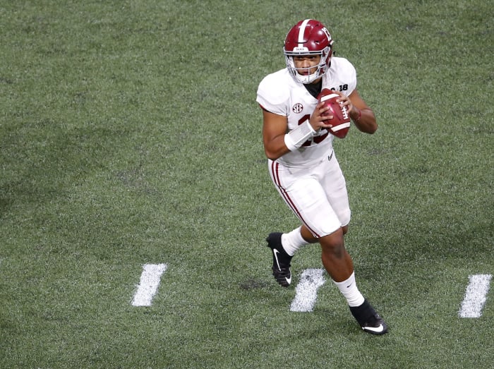 Quarterback Tua Tagovailoa of the Alabama Crimson Tide drops back to pass during the College Football Playoff National Championship.