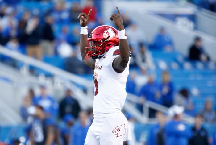 Lamar Jackson celebrating a touchdown.