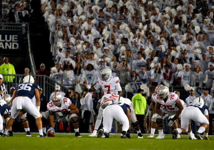 Dwayne Haskins calls signals for Ohio State.
