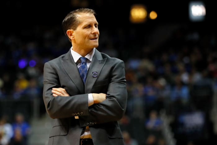 Eric Musselman crossing his arms.