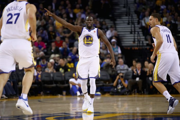 Draymond Green pointing his finger.