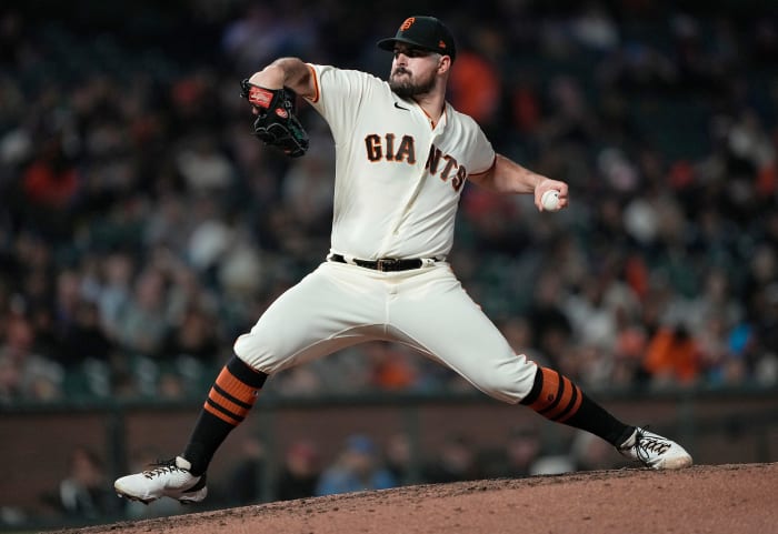 Carlos Rodon throws a pitch for the San Francisco Giants.