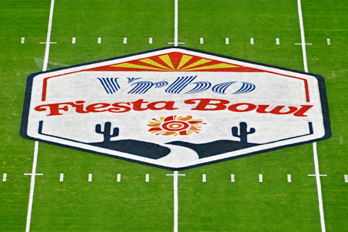 Look: Football World Reacts To Fiesta Bowl Field Controversy - The Spun