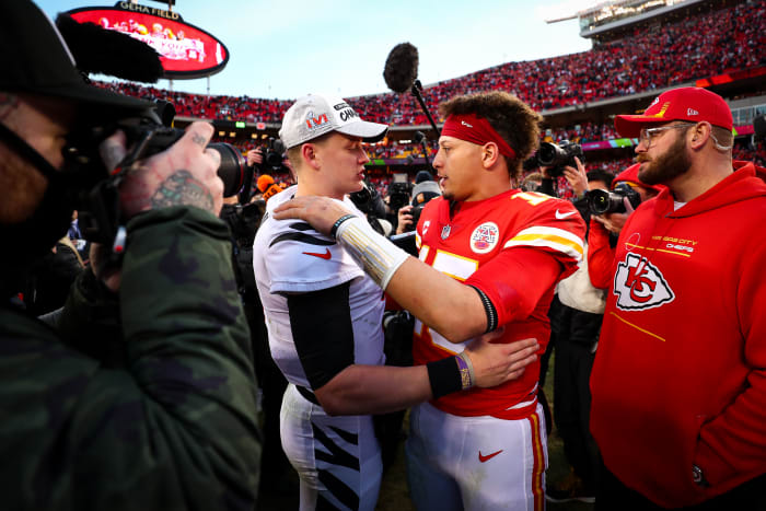 Joe Burrow and Patrick Mahomes embrace.