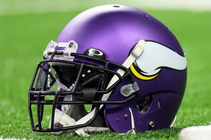 Vikings Signed Notable Wide Receiver On Tuesday Afternoon - The Spun