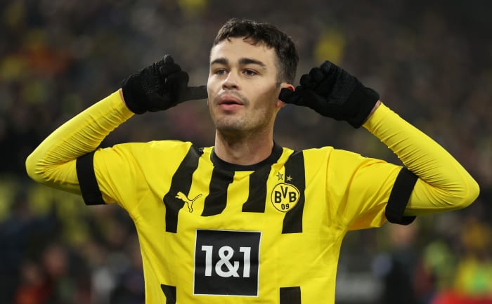 Giovanni Reyna of Borussia Dortmund