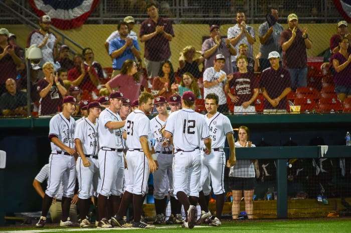 look-college-baseball-coach-furious-with-team-s-home-fans-the-spun