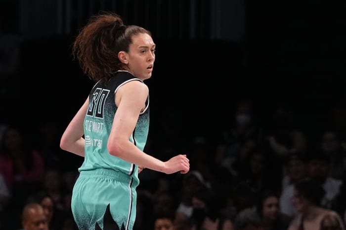 Liberty Star Breanna Stewart Has Made Impressive WNBA History - The Spun