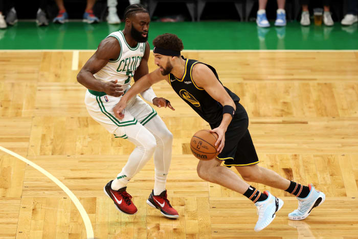 Klay Thompson driving to the rim in Game 3.