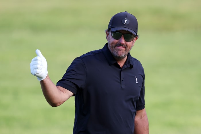 BROOKLINE, MASSACHUSETTS - JUNE 16: Phil Mickelson of the United States gives a thumbs up as he walks up the 18th fairway during round one of the 122nd U.S. Open Championship at The Country Club on June 16, 2022 in Brookline, Massachusetts. (Photo by Rob Carr/Getty Images)