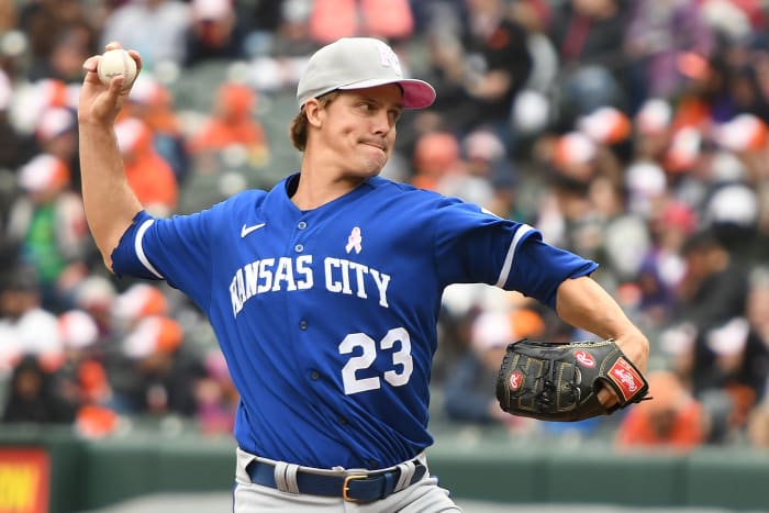BALTIMORE, MD - MAY 08: Zack Greinke #23 of the Kansas City Royal pitches during game one of a doubleheader baseball game against the Baltimore Orioles at Oriole Park at Camden Yards on May 8, 2022 in Baltimore, Maryland. (Photo by Mitchell Layton/Getty Images)