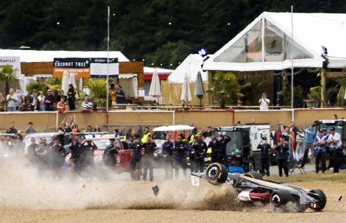 Wild crash during the F1 Grand Prix in Great Britain on Sunday.