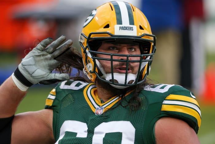 GREEN BAY, WISCONSIN - DECEMBER 06: David Bakhtiari #69 of the Green Bay Packers warms up before the game against the Philadelphia Eagles at Lambeau Field on December 06, 2020 in Green Bay, Wisconsin.  (Photo by Dylan Buell/Getty Images)