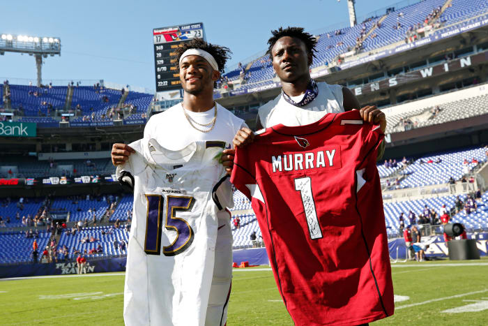 BALTIMORE, MARYLAND - SEPTEMBER 15: Wide Receiver Marquise Brown #15 of the Baltimore Ravens trades jerseys with quarterback Kyler Murray #1 of the Arizona Cardinals after the Baltimore Ravens 23-17 win over the Arizona Cardinals at M&T Bank Stadium on September 15, 2019. in Baltimore, Maryland.  (Photo by Todd Olszewski/Getty Images)