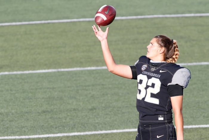 Sarah Fuller warming up for the Vanderbilt football team.