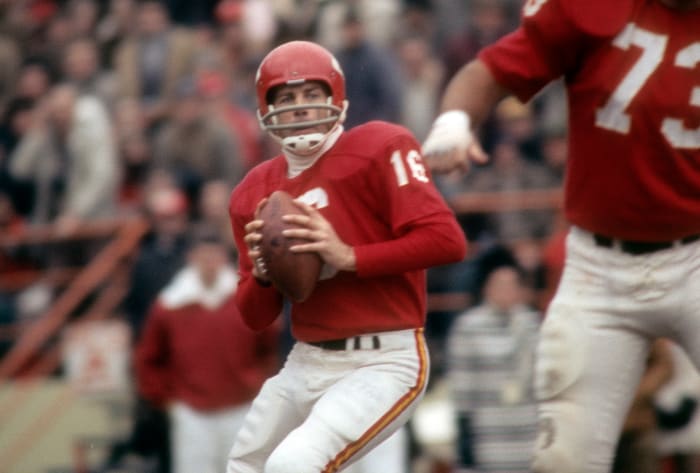 KANSAS CITY, MO - CIRCA 1968: Quarterback Len Dawson #16 of the Kansas City Chiefs drops back to pass against the New York Jets during an NFL football game circa 1968 at Municipal Stadium in Kansas City, Missouri. Dawson played for the Chiefs from 1963-75. (Photo by Focus on Sport/Getty Images)