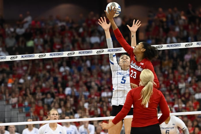 Nebraska Volleyball Made History On ESPN Tuesday Night - The Spun