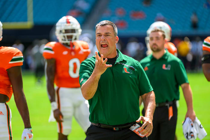 Mario Cristobal yelling on the sidelines.