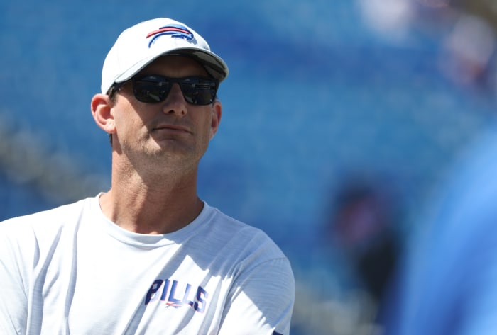 Buffalo Bills offensive coordinator Ken Dorsey on the field.